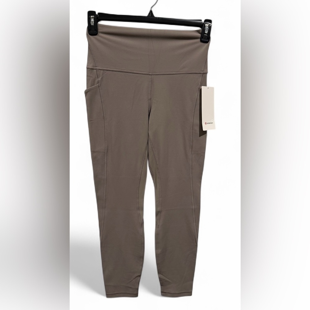 NWT! Lululemon Athletica 25” Align Leggings with Pockets - Picture 6 of 8